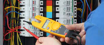 Zabezpečte si bezpečnosť so službou revízie elektrických spotrebičov